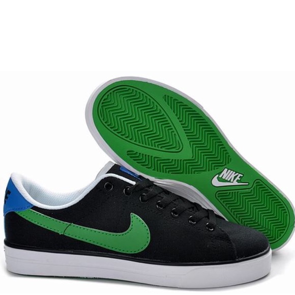nike classic canvas